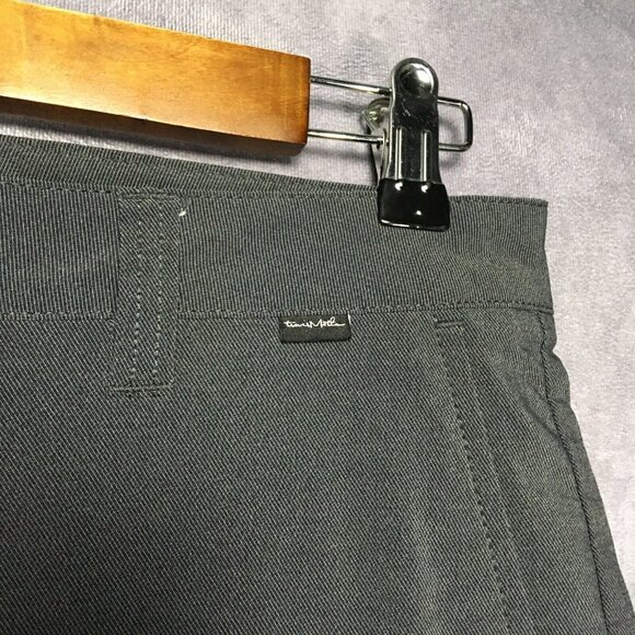 Travis Matthew Mens Golf Shorts size 32 Gray Flat Front Nylon Poly Stretch - Picture 8 of 12